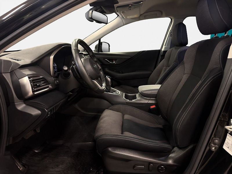 Subaru Outback 2.5i 4WD Active + tažné - fotka 11 z 18