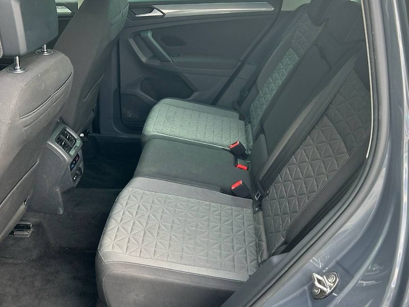 Volkswagen Tiguan (2020) 1.5 TSI Life - fotka 17 z 32