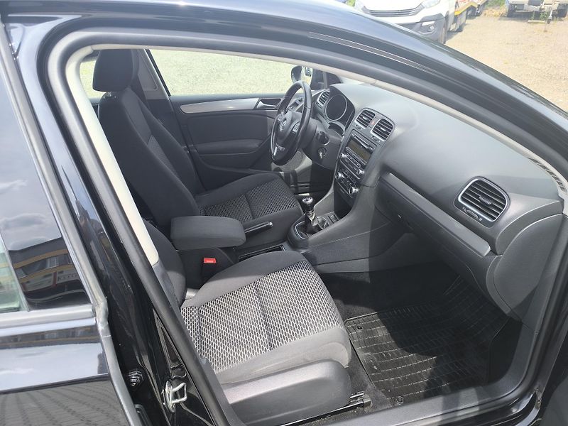 Volkswagen Golf (2010) 2.0 TDi 4x4 ČR,DOLOŽENÉ KM - fotka 14 z 25