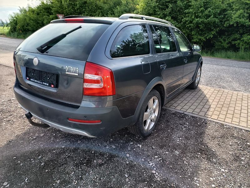 Škoda Octavia (2007) Scout 4x4 2.0i 110 kw - fotka 22 z 41