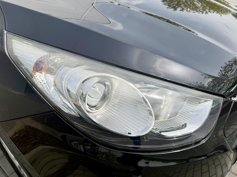 Hyundai ix35 (2010) 2.0i Style 2WD - fotka 9 z 23