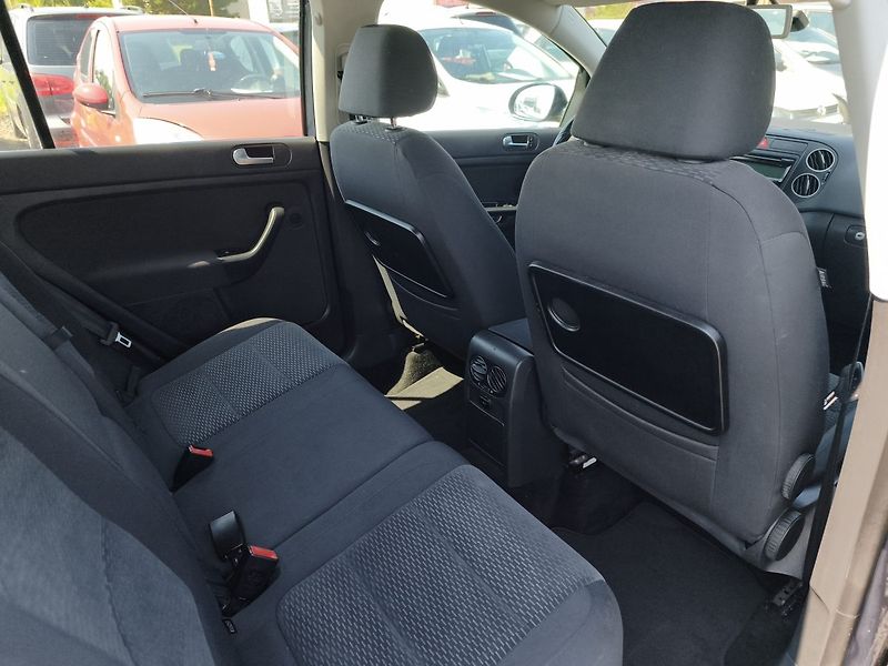 Volkswagen Golf Plus (2010) - fotka 11 z 32