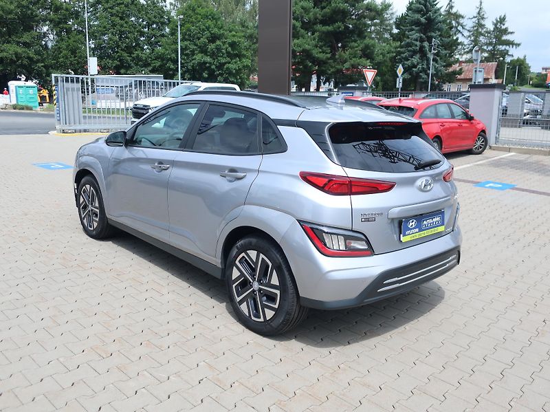 Hyundai Kona 65kWh-150KW POWER STYLE HEADUP - fotka 5 z 32