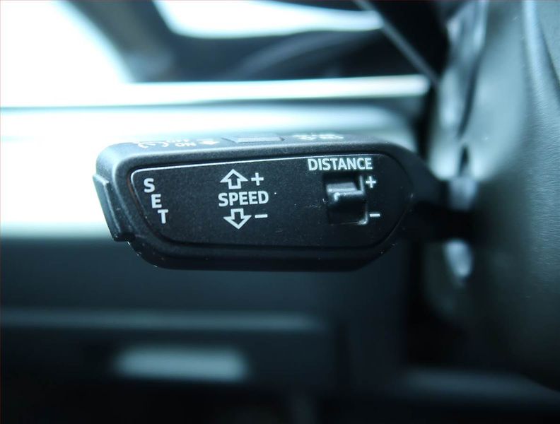 Audi Q7 (2023) 60 TFSI e - fotka 19 z 26
