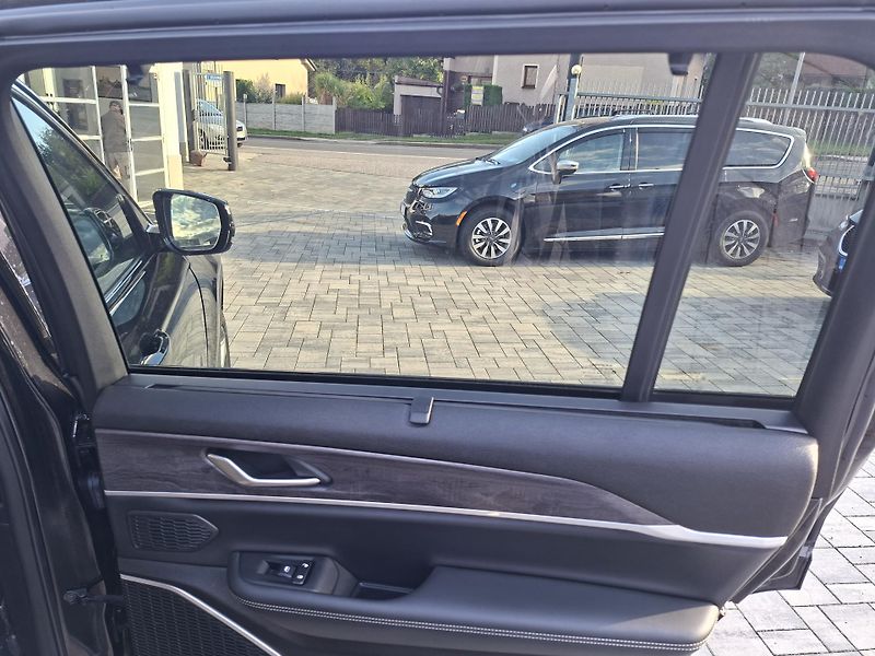 Jeep Grand Cherokee (2022) 3,6L V6 4X4 LONG LIMITED 6míst - fotka 16 z 38