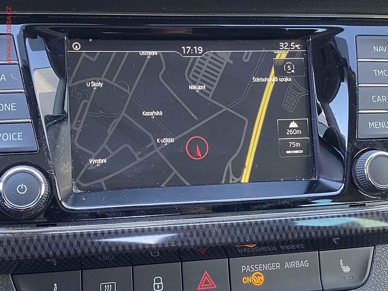 Škoda Fabia (2017) 1.2 TSi, Monte Carlo, panor - fotka 16 z 19