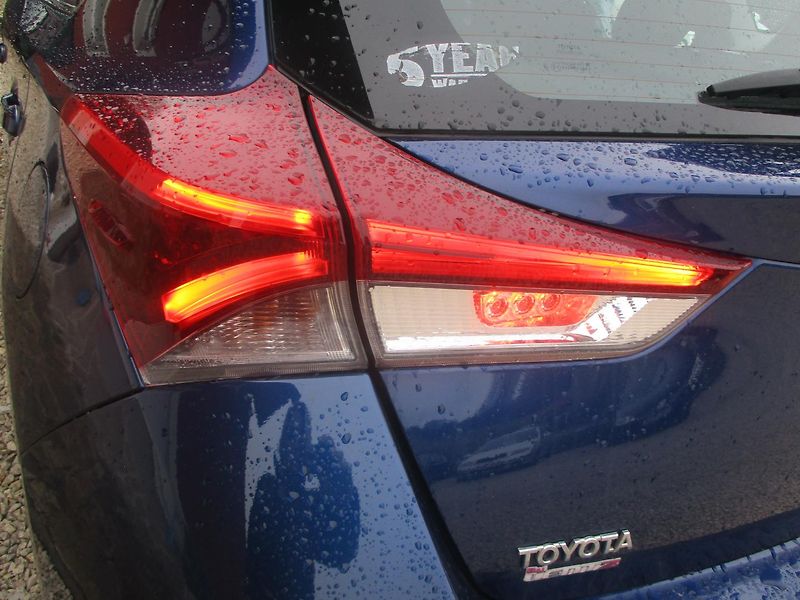 Toyota Auris 1.6 D-4D - fotka 34 z 34