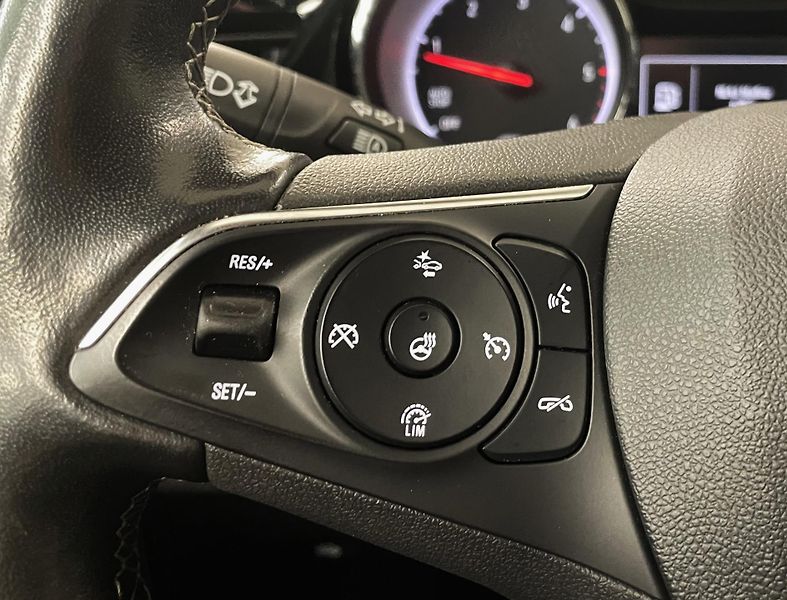 Opel Insignia ST 2,0CDTi 128kW 4X4, ČR - fotka 17 z 30
