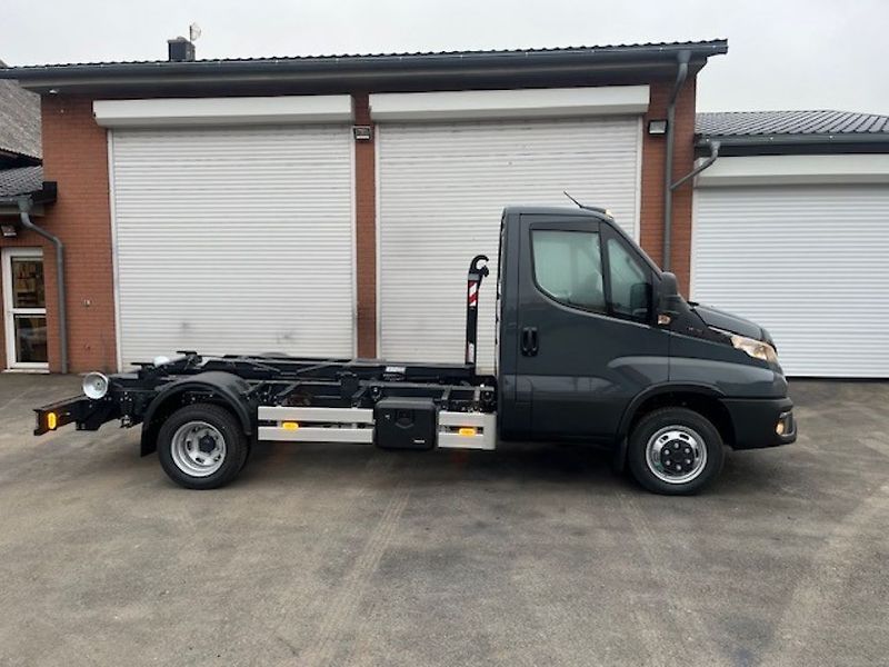 Iveco Daily (2026) 70C18H, klima - fotografie inzerátu