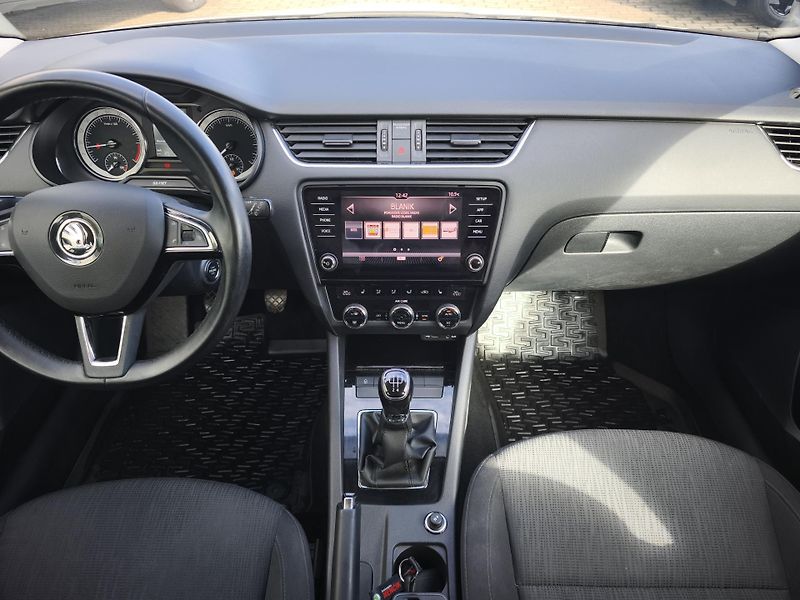 Škoda Octavia 2017 ČR 1.6 TDI 85kW STYLE - fotka 11 z 30