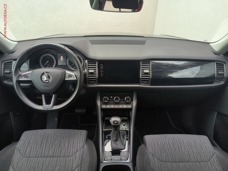 Škoda Kodiaq (2019) 2.0 TDi, Style, DSG, +kola - fotka 8 z 32