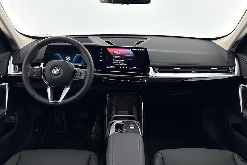 BMW X1 sDrive18d - fotka 7 z 14