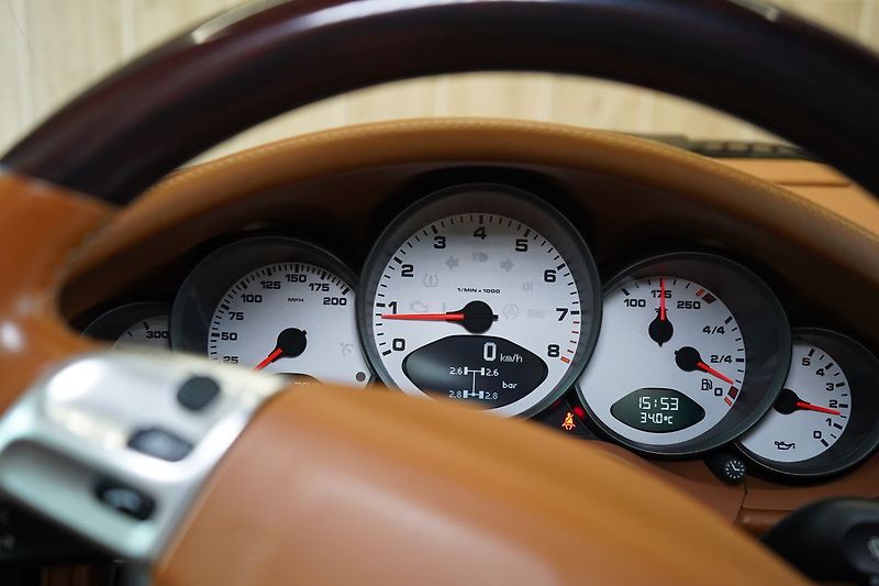 Porsche 911 Carrera S, Manuál, Bose, Navi - fotka 30 z 40