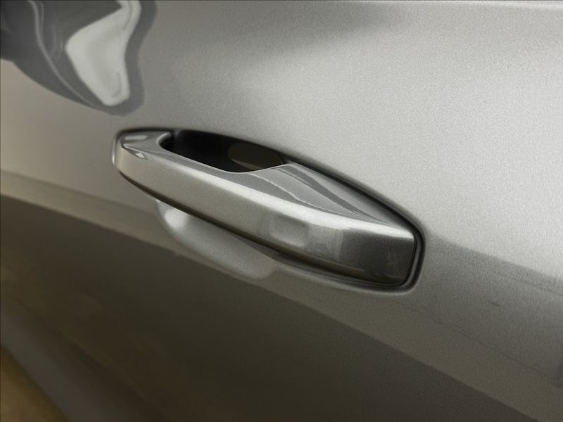 Volvo S60 2,0 B3 DPH INSCRIPTION H/K ČR - fotka 28 z 40