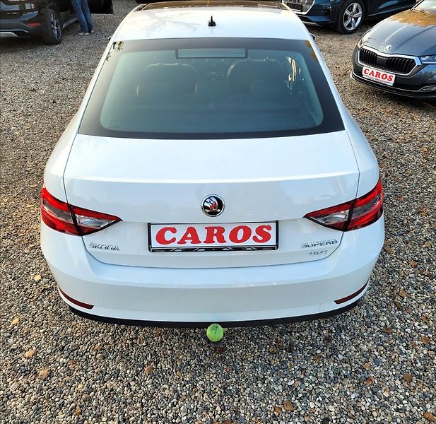 Škoda Superb 2,0 TDI,140kw,DSG,Panorama - fotka 44 z 50