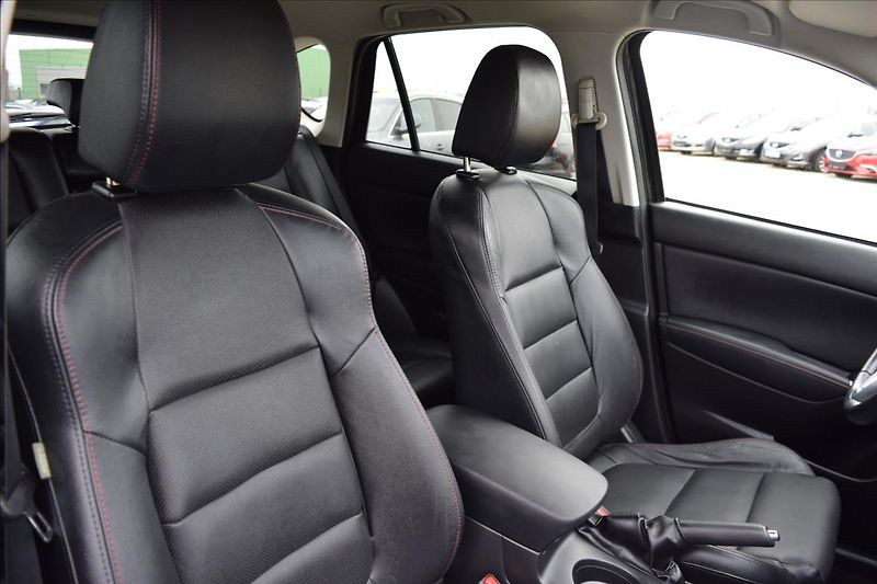 Mazda CX-5 2,0 i 118KW 4X4 AUTOMAT KŮŽE - fotka 24 z 54