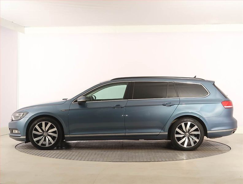 Volkswagen Passat (2018) 2.0 TDI, 4X4, Automat - fotka 3 z 20