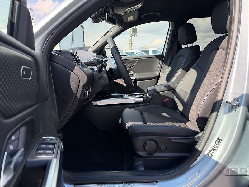 Mercedes-Benz GLB 200 d 4MATIC Progressive E - fotka 14 z 32
