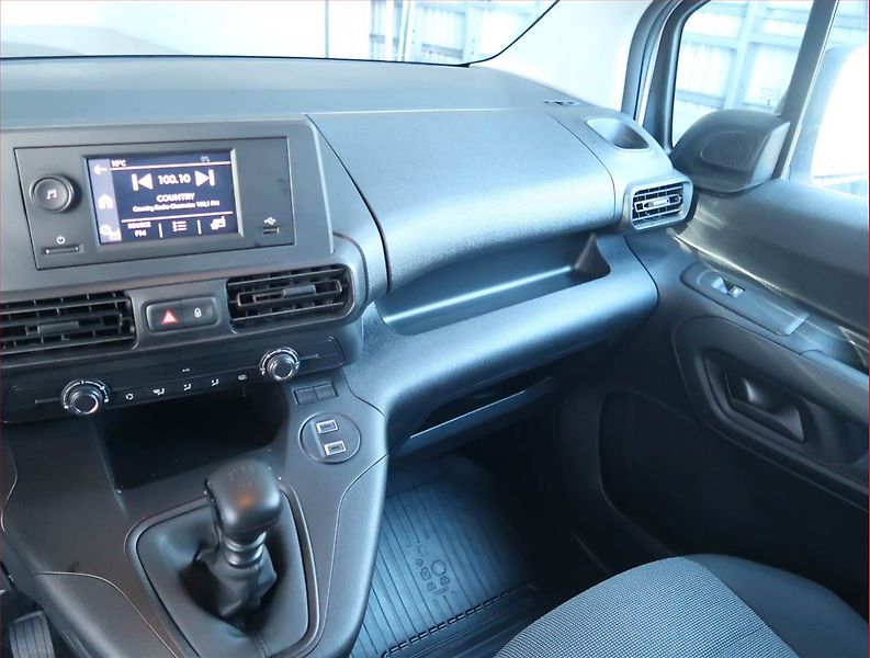 Toyota ProAce City (2025) Maxi 1.5 D4-D, ČR, 1Maj, DPH - fotka 8 z 13