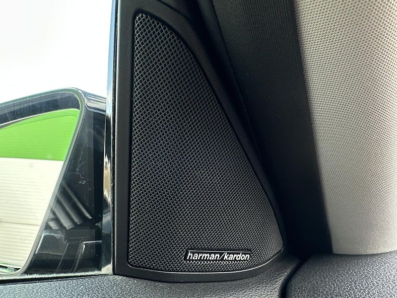 Mercedes-Benz Třídy E 350 4Matic 272PS NAVI KAMERA+P - fotka 27 z 39