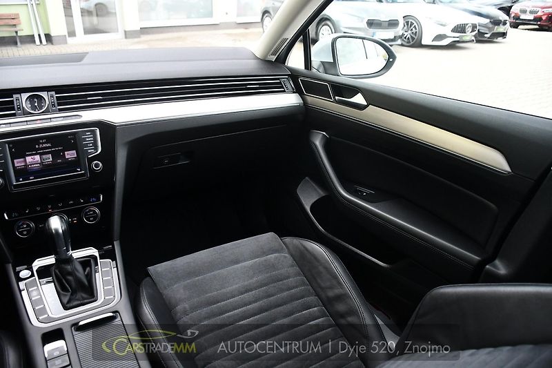 Volkswagen Passat 2,0TDi DSG NAVI 2xKOLA  - fotka 24 z 51