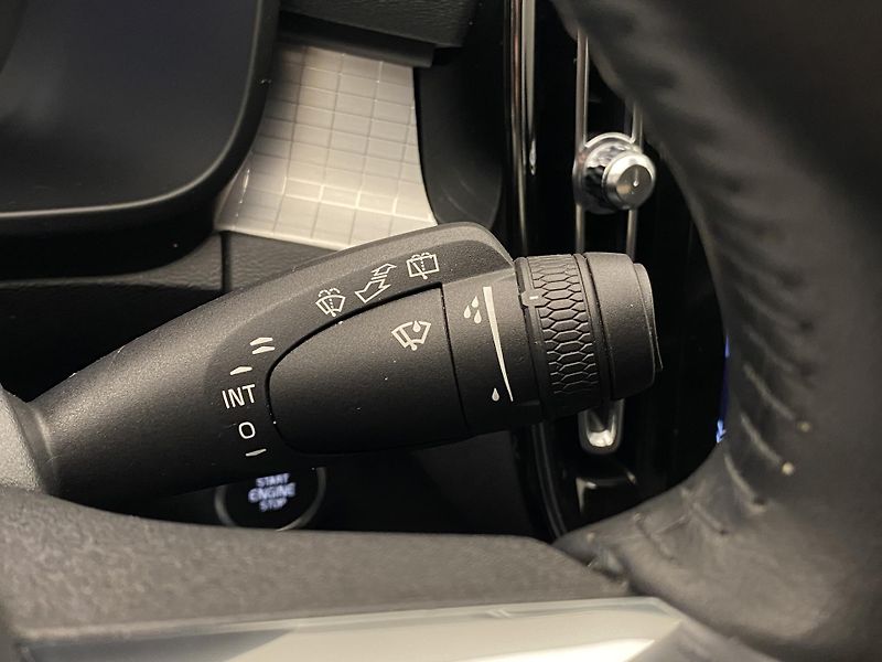 Volvo XC40 T4 MOMENTUM AUT CZ - fotka 23 z 42