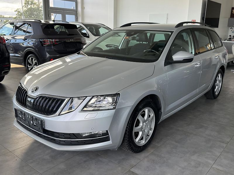 Škoda Octavia (2017) 2,0TDi DSG 4X4 NAVI TAŽNÉ LED - fotka 3 z 21