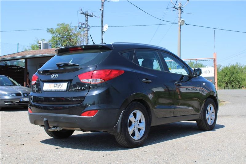 Hyundai ix35 2,0 i  KLIMA,STK 5/2028,TAŽNÉ - fotka 5 z 30