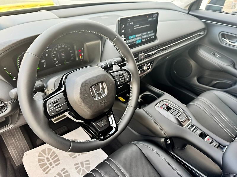 Honda ZR-V (2026) 2.0e:HEV 135kW ADVANCE MR2027 - fotka 10 z 42