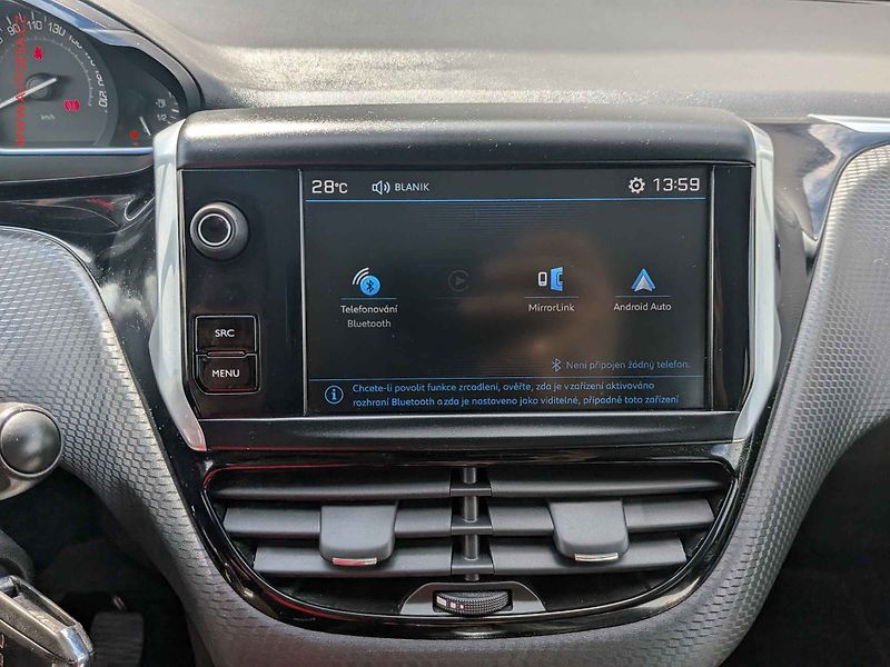 Peugeot 2008 (2018) 1.6 Blue HDi, 1.maj,ČR - fotka 11 z 14