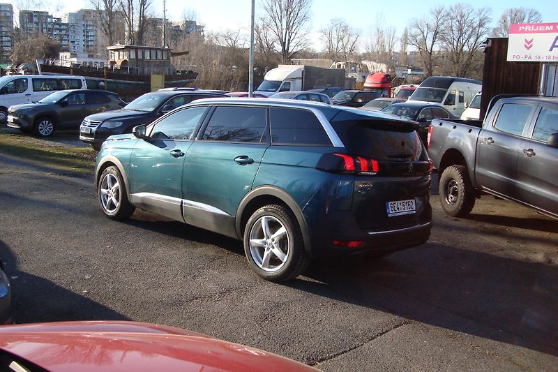 Peugeot 5008 (2020) 1.5 HDi, ČR, AUT,1.Maj.7-míst - fotka 62 z 65