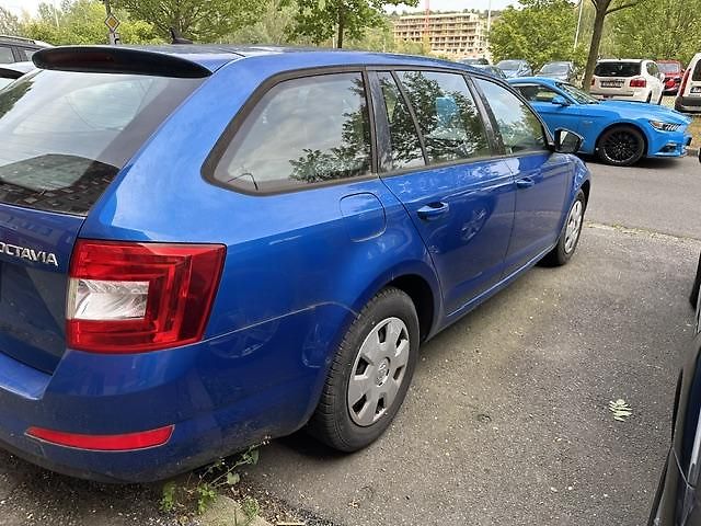 Škoda Octavia - fotka 7 z 8