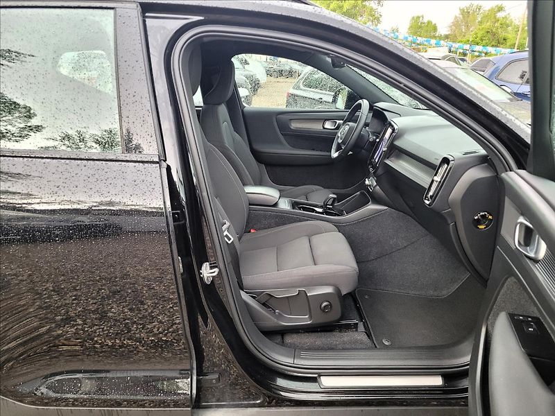 Volvo XC40 TWIN PLUS 408 PS,4X4,78KWh - fotka 12 z 50
