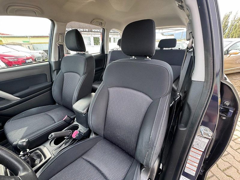 Subaru Forester (2014) 4x4 2,0i 110KW STK ITÁLIE - fotka 21 z 49