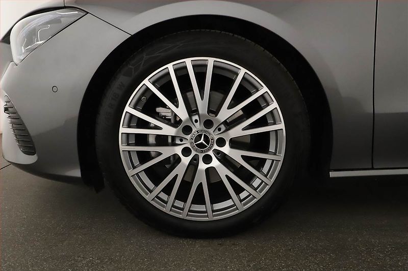 Mercedes-Benz CLA (2025) 200 - fotka 12 z 27