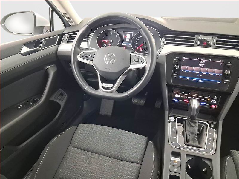 Volkswagen Passat (2021) 2.0 TDI, 4X4, Automat - fotka 7 z 18