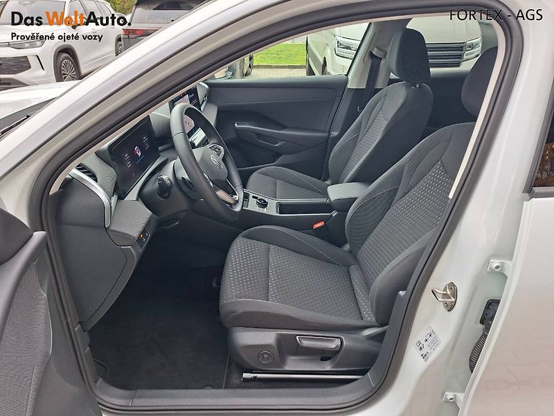 Volkswagen T-Roc (2026) Life 1.5 eTSI,DSG,85kW,Nový mo - fotka 11 z 30