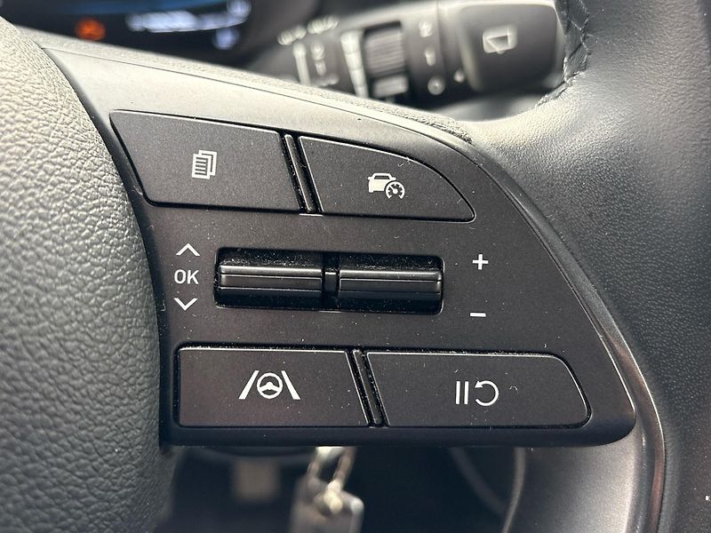Hyundai Bayon (2024) 1.0 T-GDI Smart - fotka 17 z 23