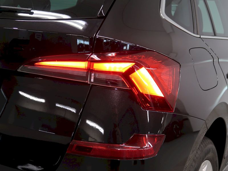Škoda Kamiq (2025) TOP SELECTION 1.0TSI 85KW DSG - fotka 11 z 41