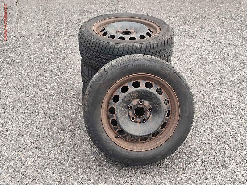 Škoda Yeti (2012) 2.0 TDi, Ambition, TZ, +kola - fotka 17 z 18