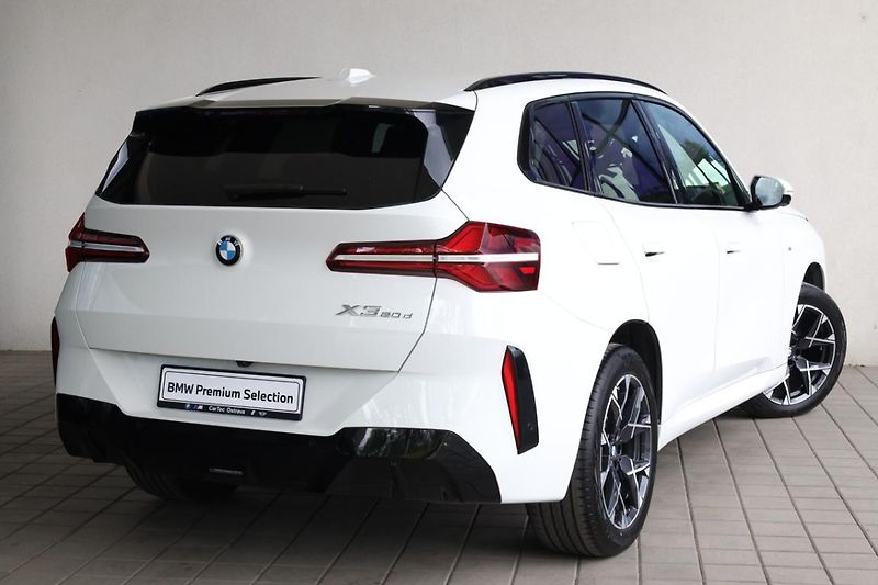 BMW X3 20d xDrive - fotka 3 z 24