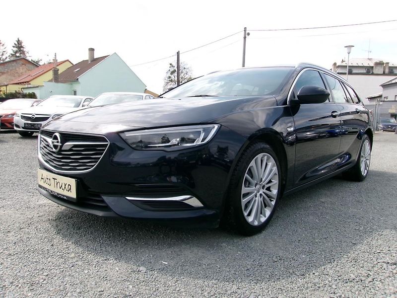 Opel Insignia ST 2.0 Turbo 191kW 4x4 automat - fotka 29 z 43