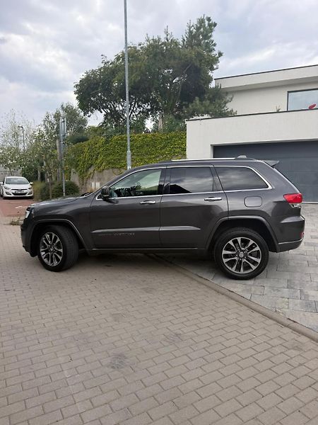Jeep Grand Cherokee 3.0 D - fotka 19 z 28