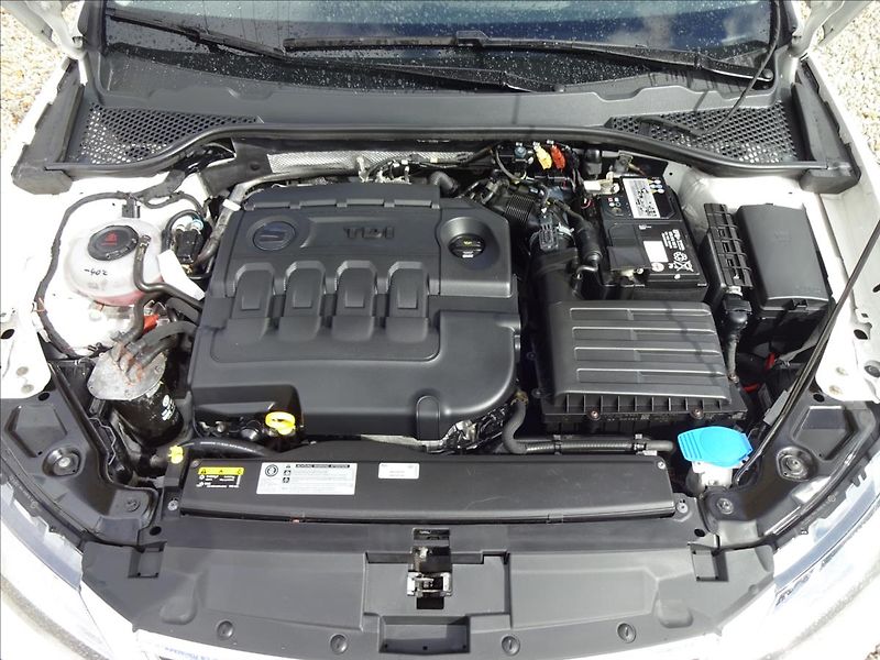 Seat Leon 1,6 TDI 85kW - fotka 47 z 55