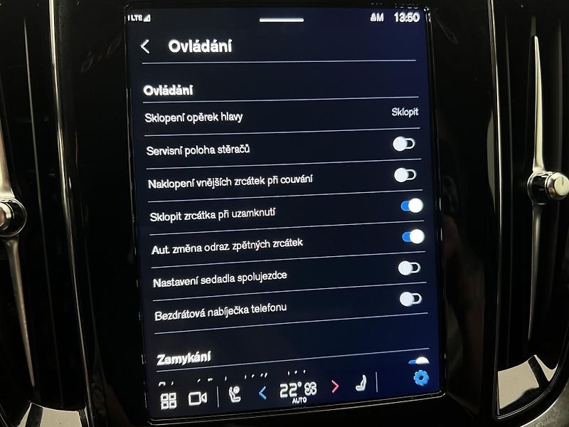 Volvo V60 B4 PLUS DARK AUT 1.maj. - fotka 36 z 43