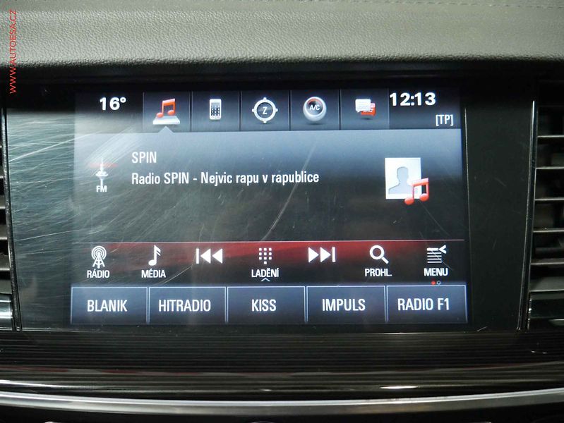 Opel Insignia (2017) 2.0CDTi, Navi, AC - fotka 12 z 19