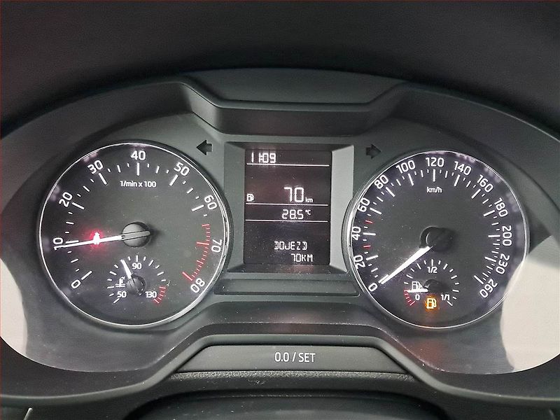 Škoda Octavia (2013) 1.2 TSI - fotka 11 z 16