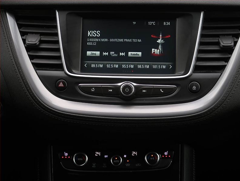 Opel Grandland X (2018) Innovation 1.2 Turbo - fotka 12 z 21
