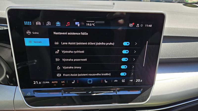 Volkswagen Golf Variant (2025) 1.5 eTSI 85kW Life DSG7 - fotka 21 z 34