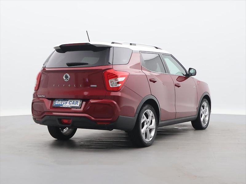 SsangYong Tivoli 1,5 T-GDI 120kW Grand Automat - fotka 7 z 33